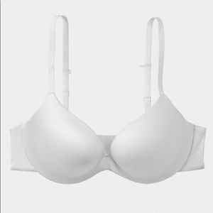 NWT La Senza, white cushioned underwire with a bit of extra padding. Size 32B.